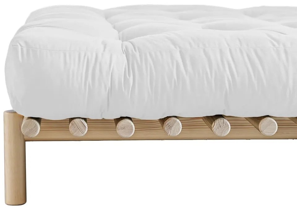 Dvojlôžková posteľ z borovicového dreva s roštom 140x200 cm Pace – Karup Design