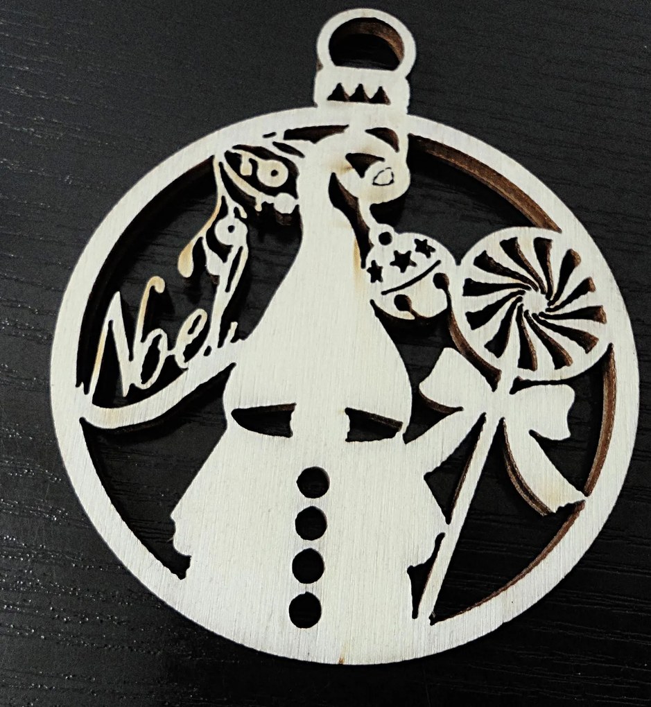 Drevená Vianočná ozdoba, rozmer: 8,6cm x 7cm KOLEDNIK 3141 PR0008
