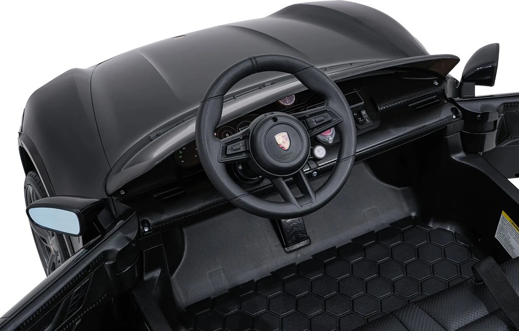 Ramiz Porsche Taycan Turbo S čierne autíčko
