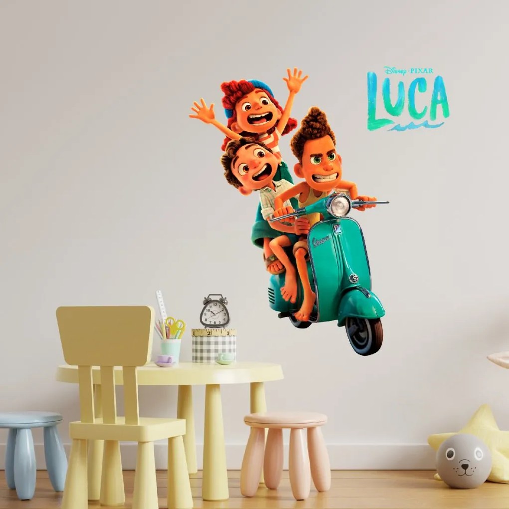 Samolepka na stenu "Luca"
