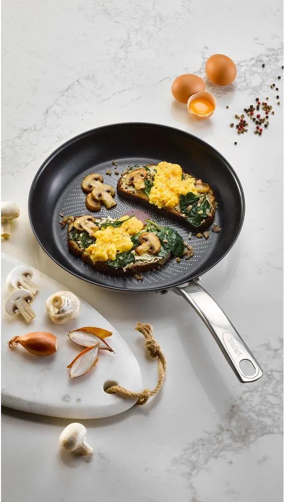 Antikoro panvica s nepriľnavým povrchom ø 24 cm Intuition B8170444 – Tefal