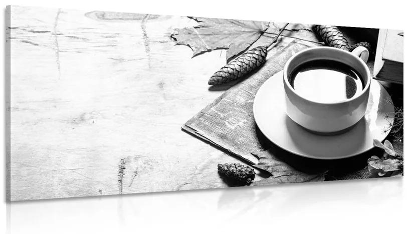 Obraz šálka kávy v jesennom nádychu v čiernobielom prevedení Varianta: 120x60