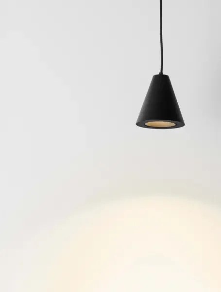 LED čierne moderné svietidlo Irmos