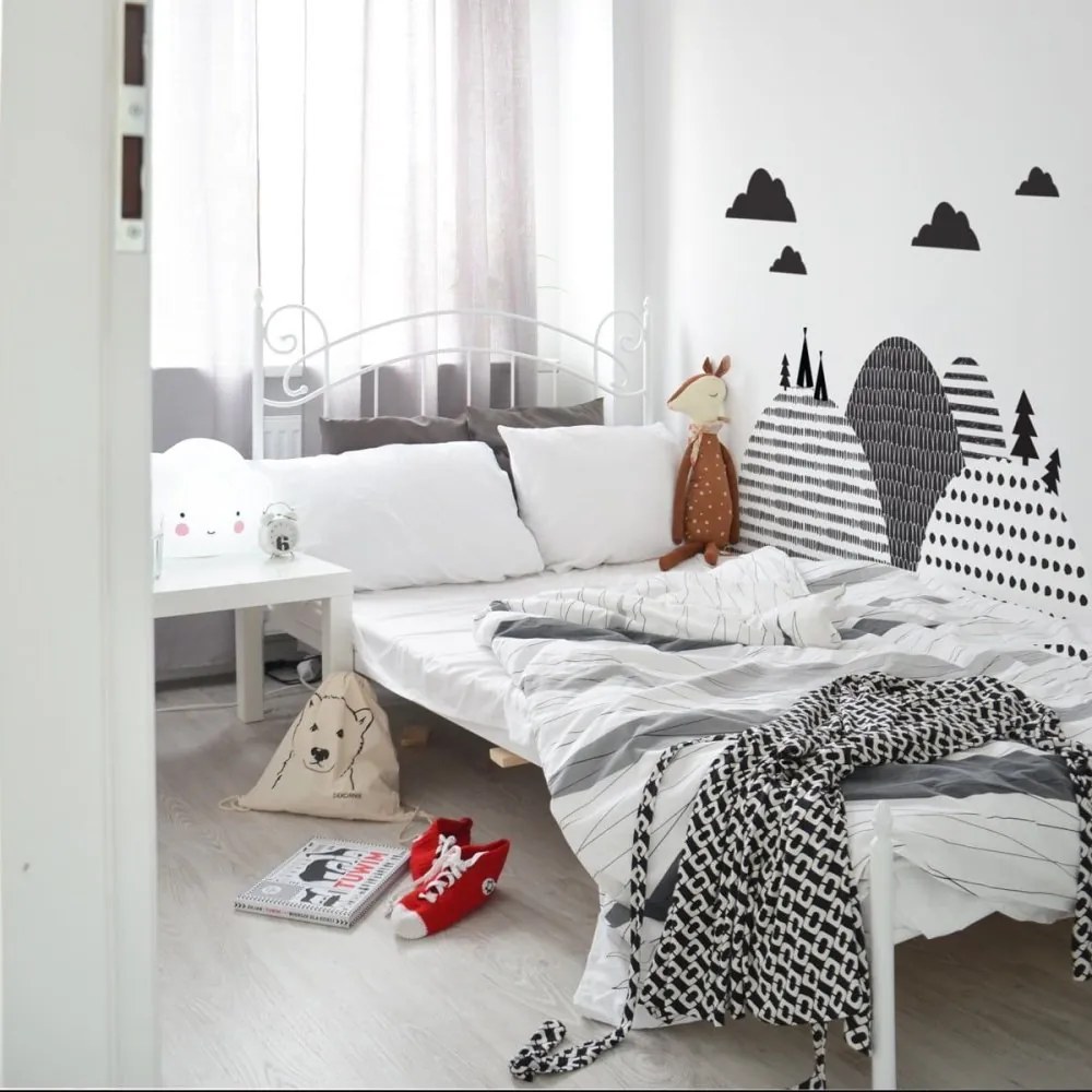 Samolepka do detskej izby severnej hory 155x50cm