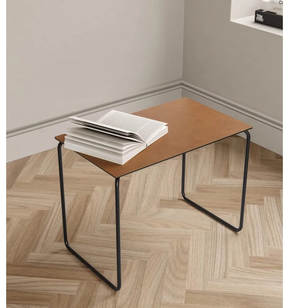 Hnedá lavica Bull – LIND DNA