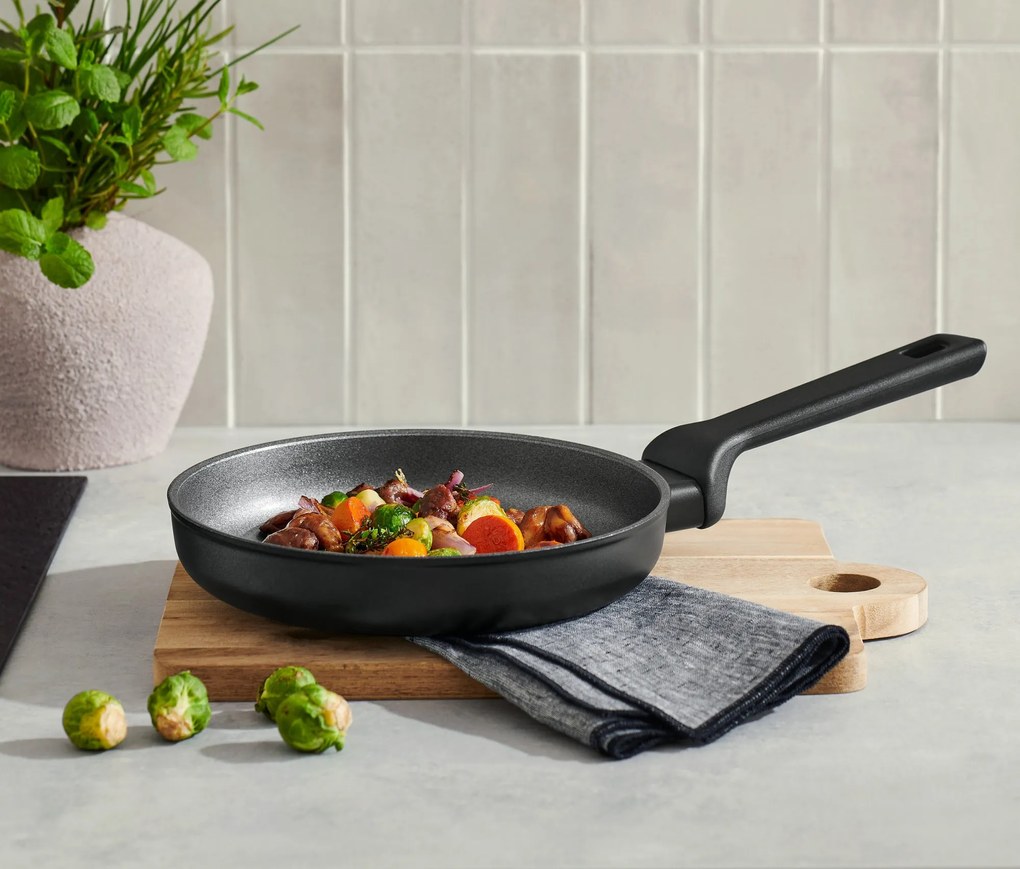 Profesionálna hliníková panvica, cca 20 cm