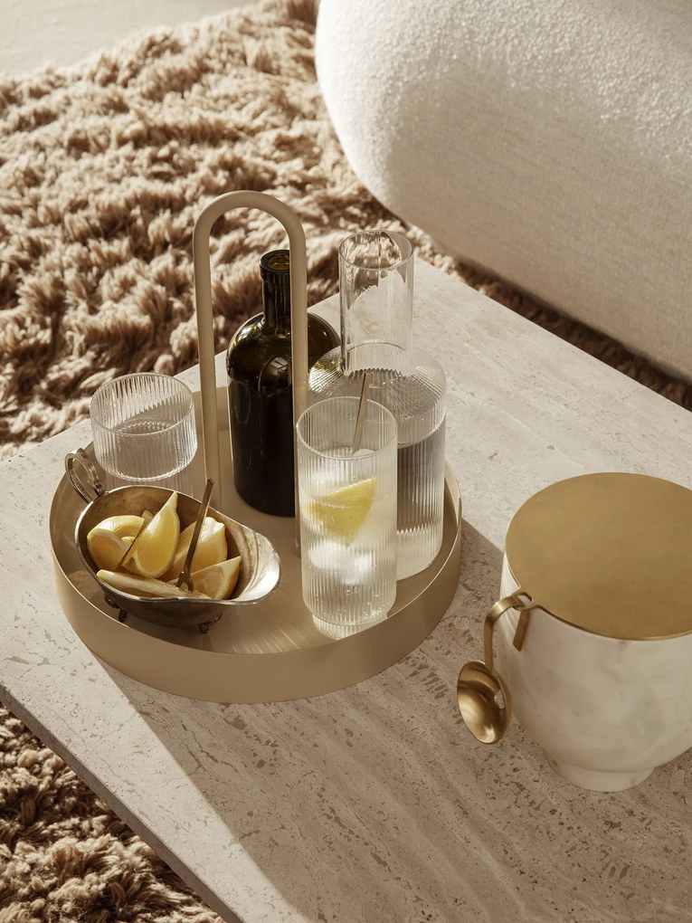 ferm LIVING Kovový podnos s úchytkou Cashmere