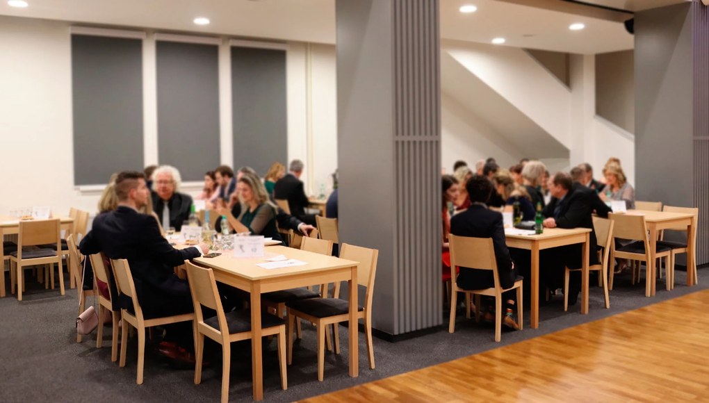 Stima stohovatelná stolička ALEX Vyberte látku ->: MIRON verde 54, Odtieň / morenie: Wengé