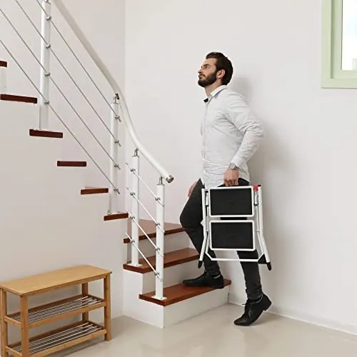 Rebrík s 2 schodíkmi, oceľový, skladací, nosnosť do 150 kg, biely