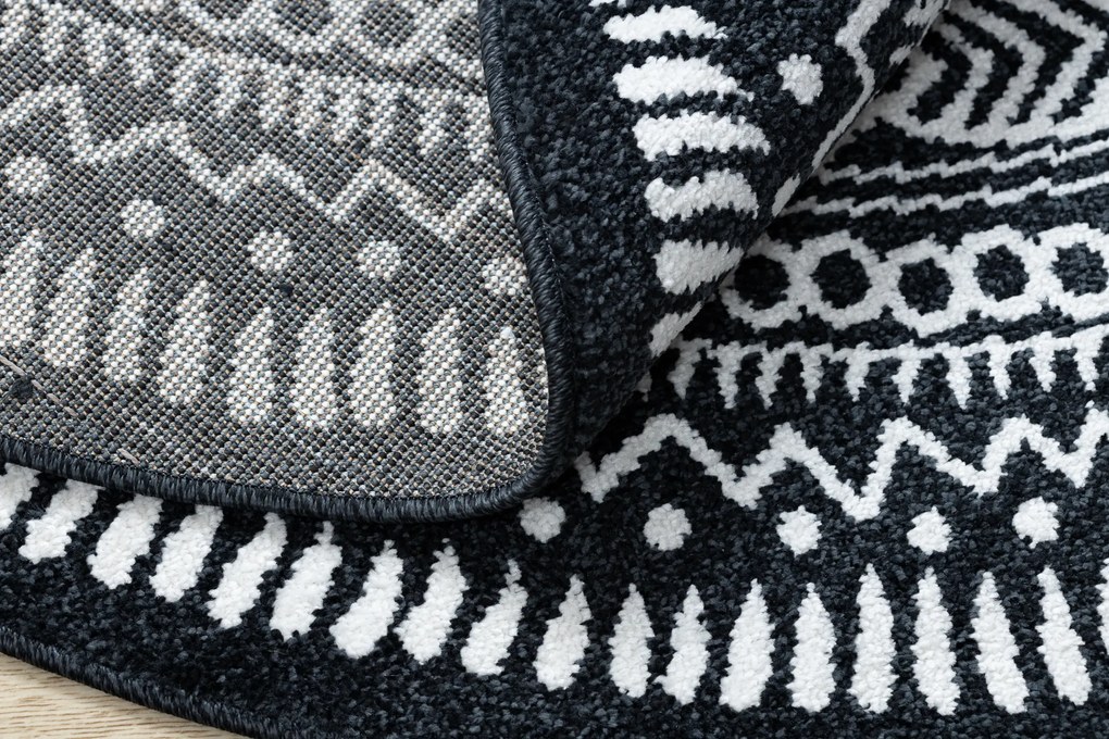 Okrúhly koberec FUN Napkin - negru