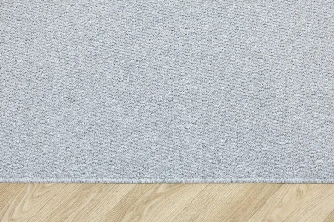 Metrážny koberec Brasil 5222 svetlosivý