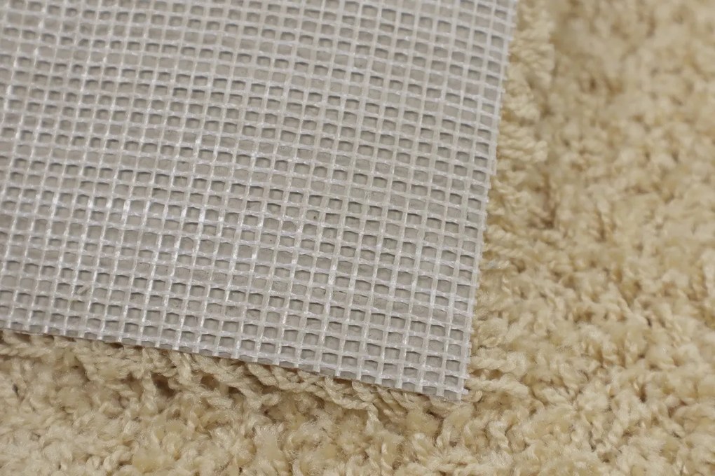 Vopi, Koberec metráž Color Shaggy béžový - neúčtujeme odrezky z role, na mieru, šíře 1,33m,1m,2m,3m,4m,na mieru, neúčtujeme odrezky, béžová, ab (mriežka), detská izba