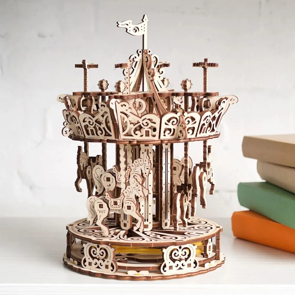 Ugears 3D puzzle Kolotoč 305 ks