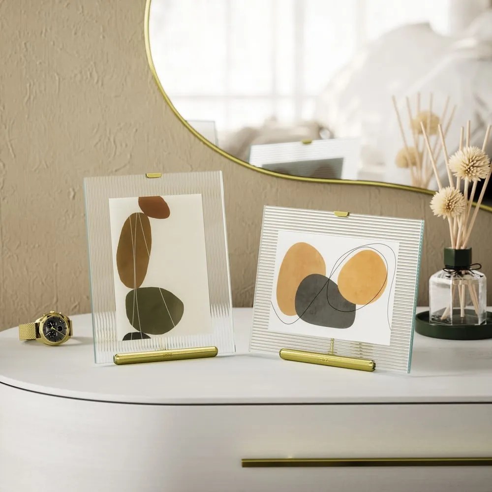 Sklenený stojací rámček v zlatej farbe 19x23 cm Flute – Umbra