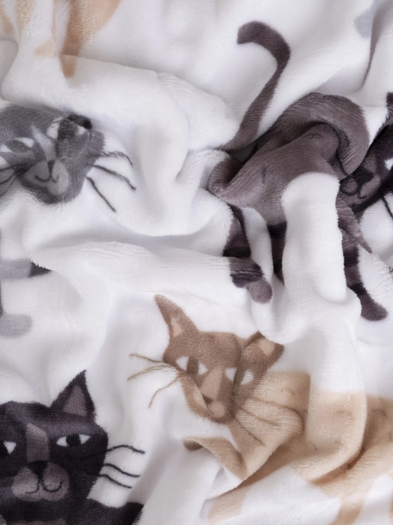 Obliečka na vankúšik mikroplyš Exclusive 40 × 40 cm - Mačičky