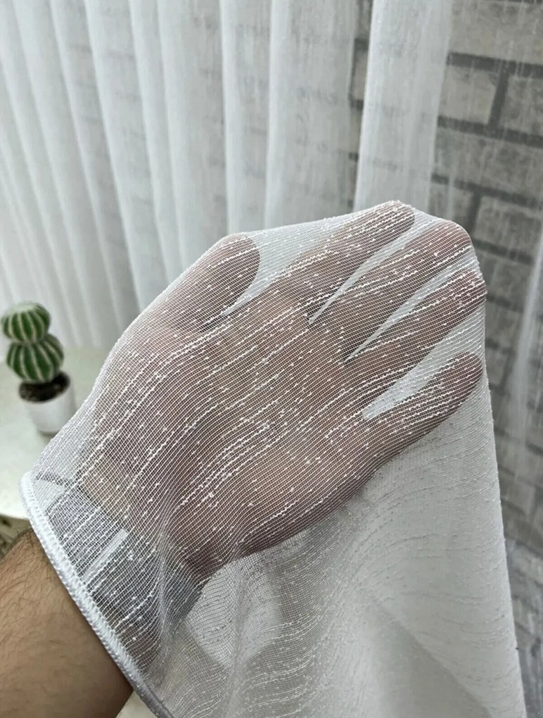 Dekorstudio Biela záclona Dážď s olovkom - vlastný rozmer Uchytenie závesu: Riasiaca páska 2, Šírka záclony: 50cm