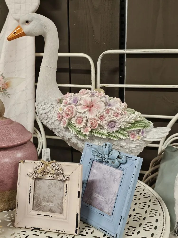 Ružový štvorcový drevený fotorámček s krídlami  - 14*2*14 cm / 7*7 cm