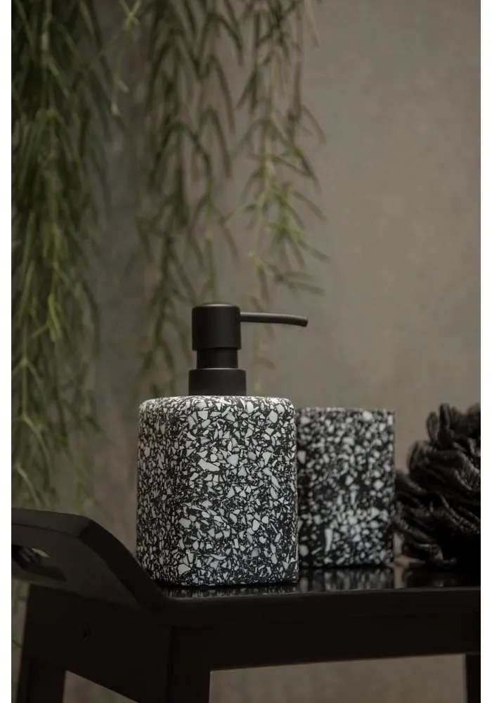 Čierny téglik na zubné kefky Wenko Terrazzo