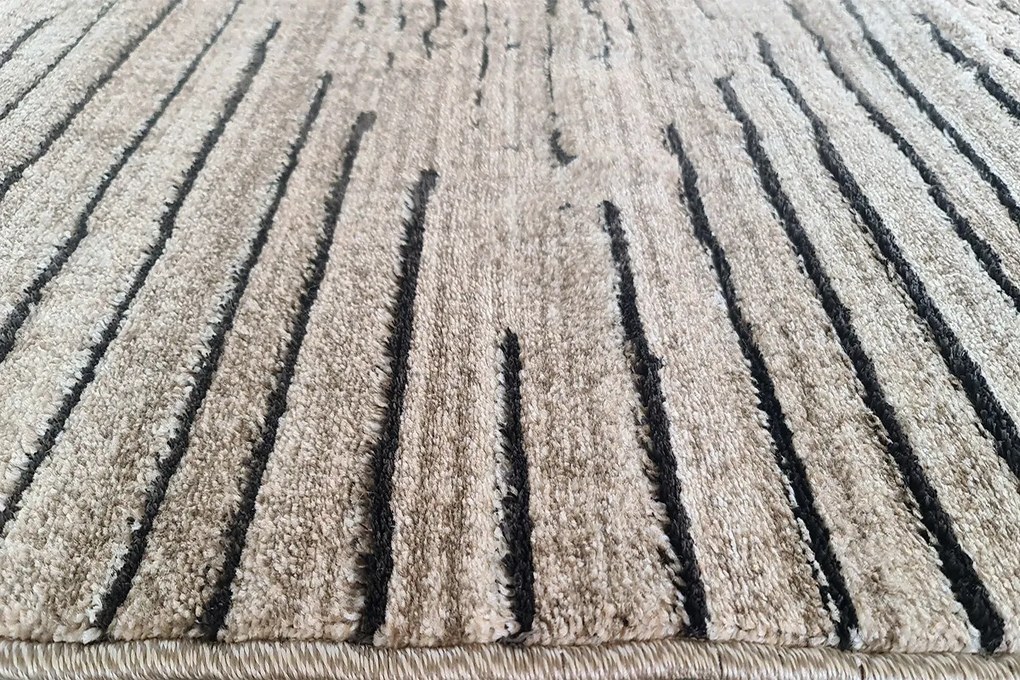 Koberec Miami 132 béžový – obdĺžnikový so vzorom Rozmer: 120x180 cm