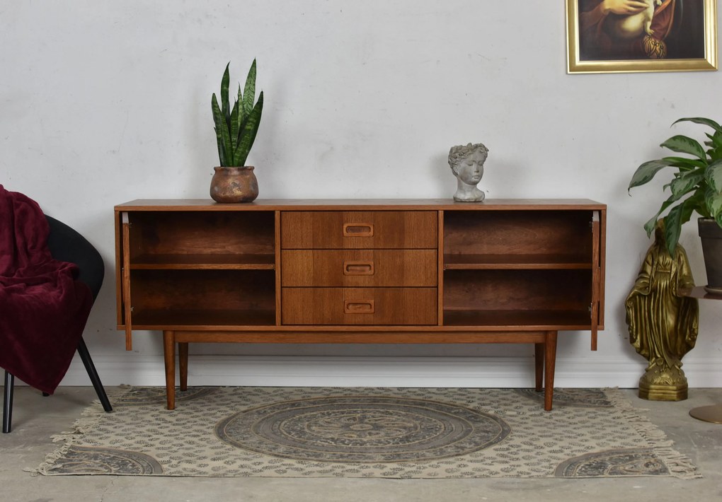 MOOD SELECTION Sideboard Delan ROZMER CM: Š-180 x H-40 cm x V-75 cm