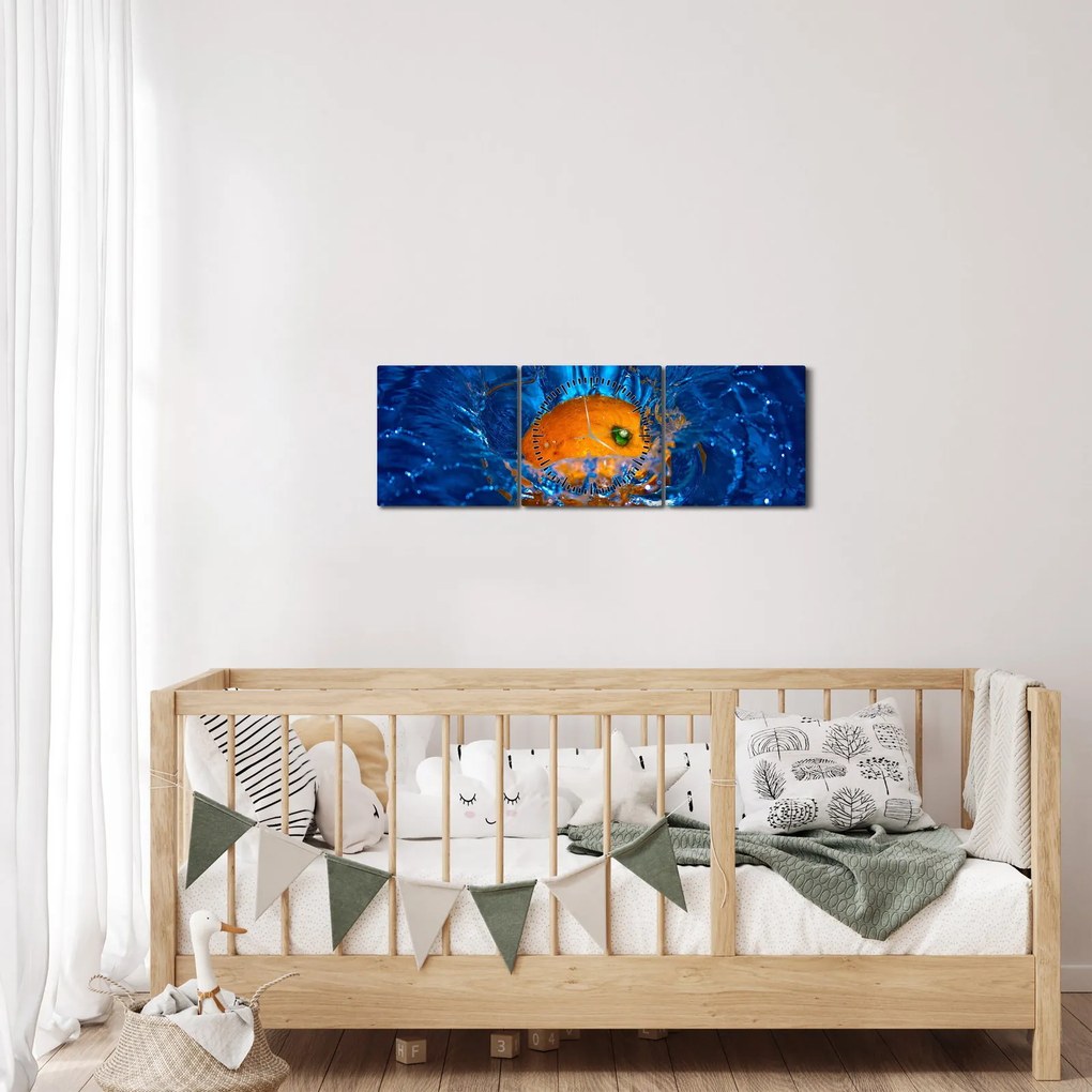 Obraz - pomaranč vo vode (s hodinami) (90x30 cm)