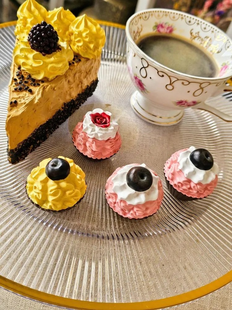 Transparentný servírovací tanier so zlatým okrajom - Ø 33*2 cm