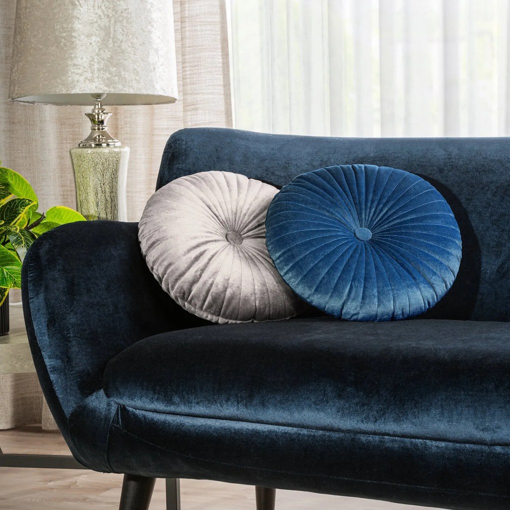 DEKORAČNÝ VANKÚŠ VELVET68 (FI) 40 CM STRIEBORNÁ