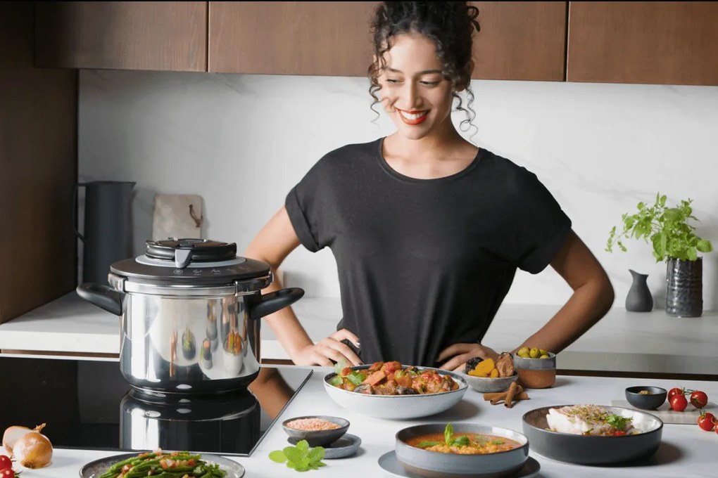 Sada tlakových hrncov Tefal Clipso+ CHEF 6 a 4,5 l P4552030 Nerezový/Čierny