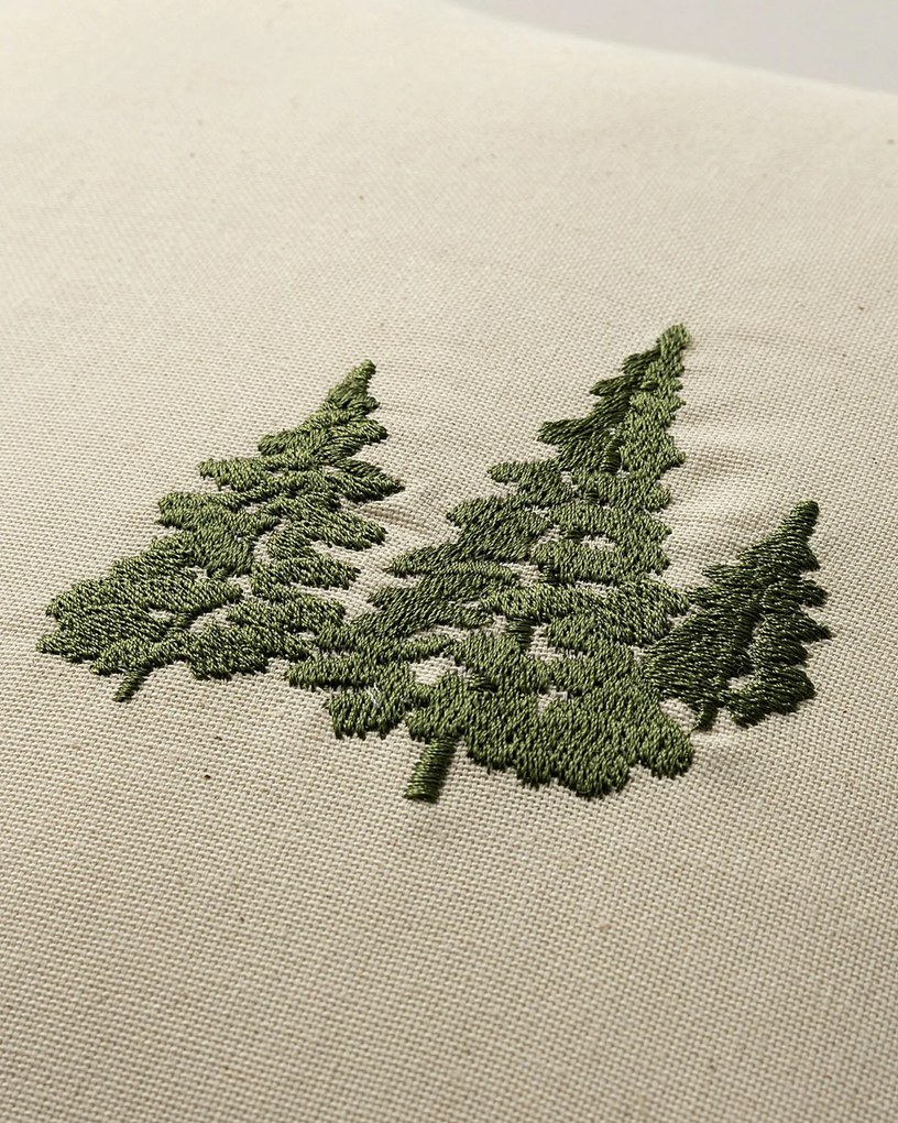 Obliečka na vankúš Three Christmas Trees43x43 cm