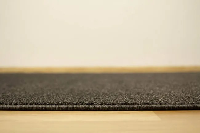 Metrážny koberec Alpha 78 Grafit čierny