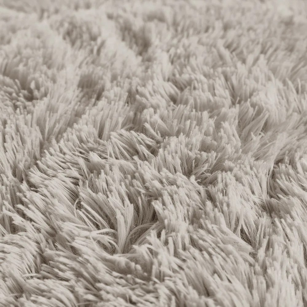 Hnedé obliečky na dvojlôžko z mikroplyšu 200x200 cm Cuddly – Catherine Lansfield