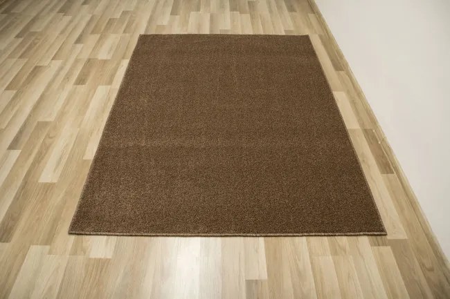 Metrážny koberec Zaragoza 93 hnedý / béžový