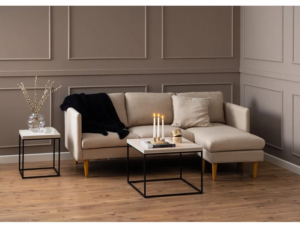 Béžový konferenčný stolík s doskou v dekore mramoru 60x60 cm Barossa – Actona