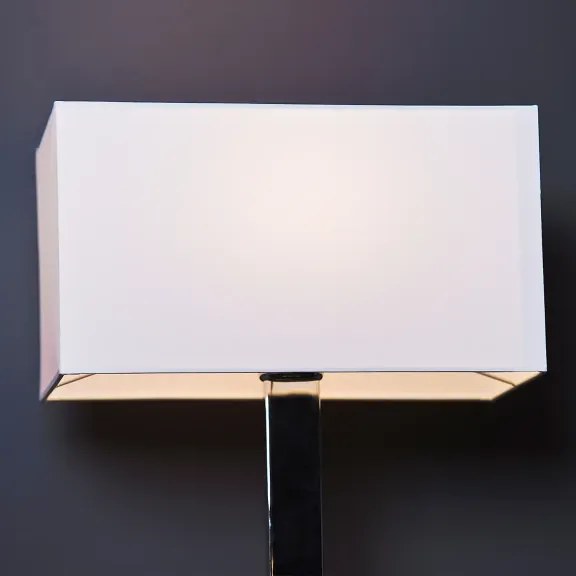 Dizajnová stolová lampa Martens biele