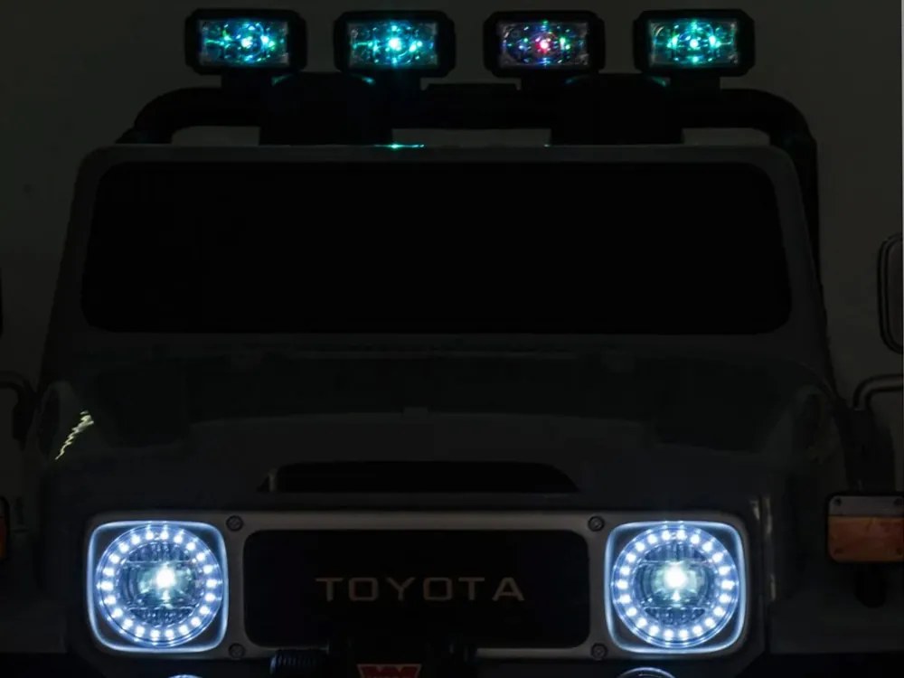 JOKOMISIADA Detské autíčko na batérie pre 2 osoby Toyota Land Cruiser PA0285 čierne