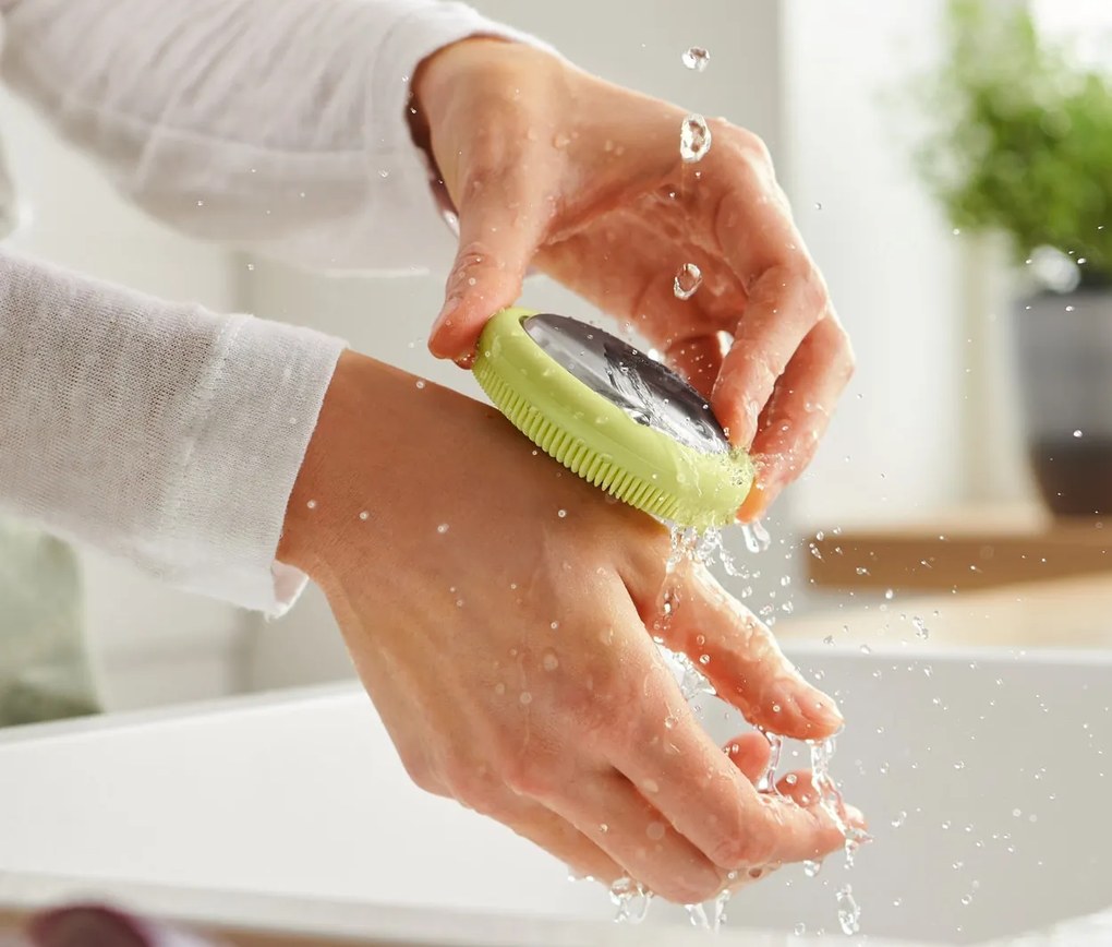 Mydlo z ušľachtilej ocele s kefou