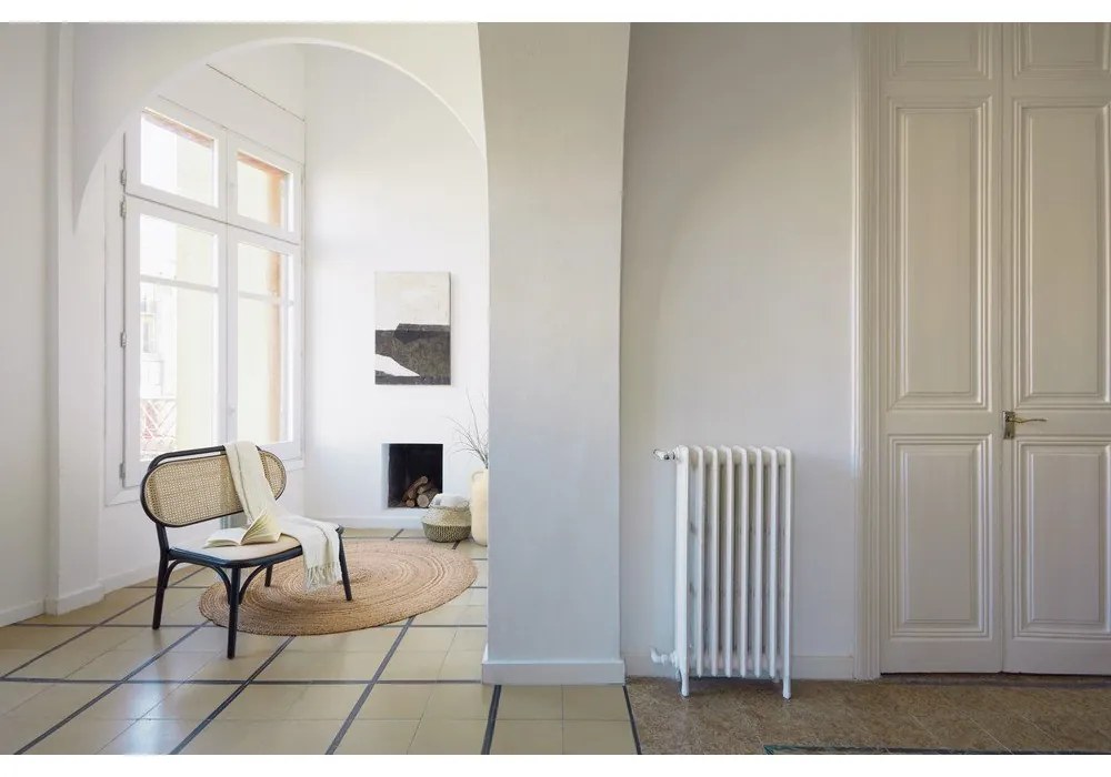 Čierne kreslo Kave Home Doriane