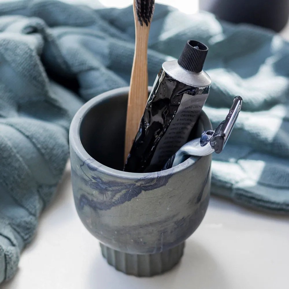 Zelený kamenný téglik na zubné kefky Attitude – Mette Ditmer Denmark