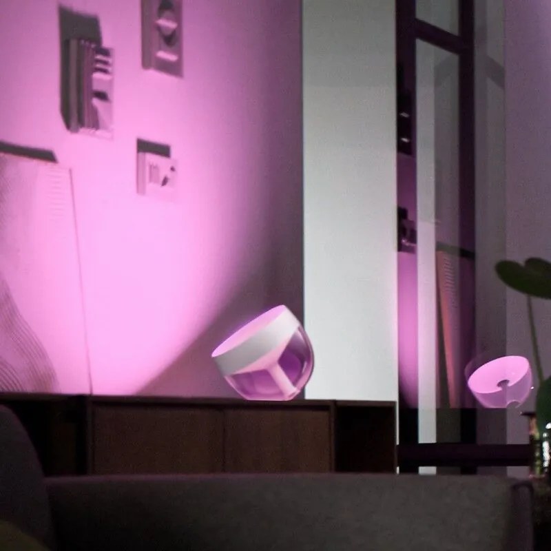 PHILIPS HUE Stolová múdra LED stmievateľná lampa HUE IRIS s funkciou RGB, 8,1 W, teplá biela-studená biela, biel