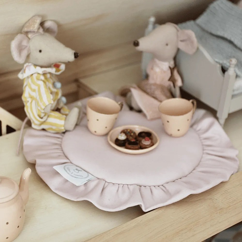 Mini podložka s volánom púdrovo ružová