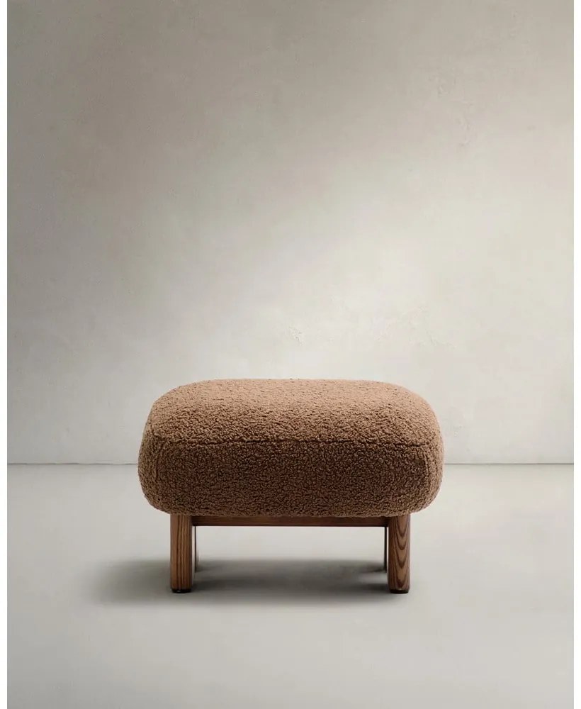 Hnedá podnožka z textílie buklé Nema – Kave Home