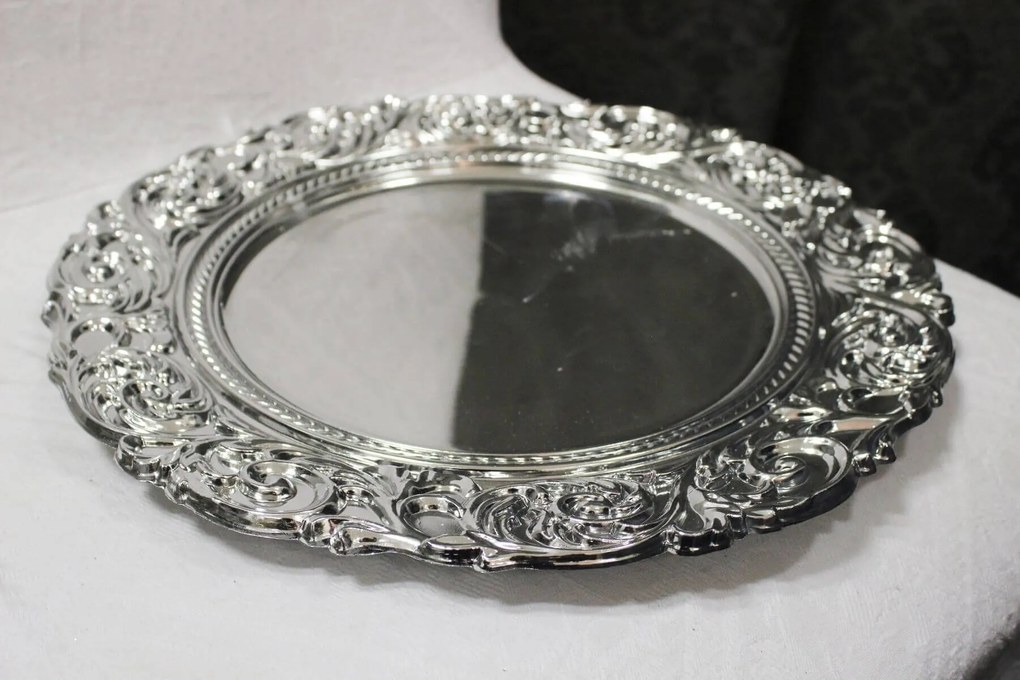 Strieborný klubový tanier s ornamentom 35cm