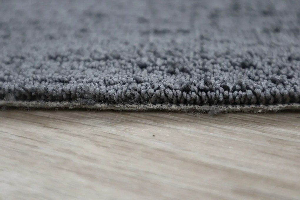 Associated Weavers koberce Metrážny koberec Miriade 97 antracit - S obšitím cm