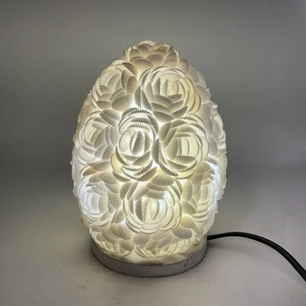 Nočná lampa z morských mušlí svetlá 15cm