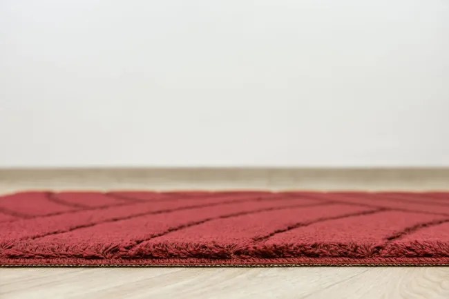 Kúpeľňový koberček Sash Carmine pruhy