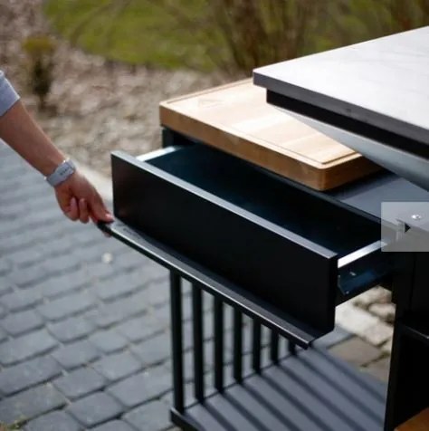 Profesionálne ohnisko s grilom Quadrum