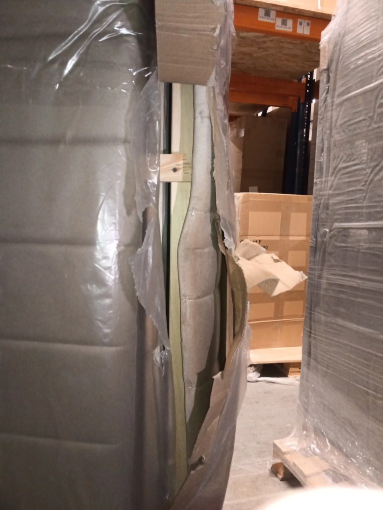 AKCIA Čalúnená posteľ COMFINO VELVET s prístelkou 120x200 cm krémová II. trieda