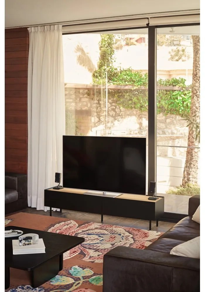 Čierny/v prírodnej farbe TV stolík v dekore duba 180x45 cm Arista – Teulat