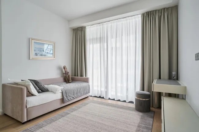 Koberec Agnella Isfahan Cyrite svetlosivý