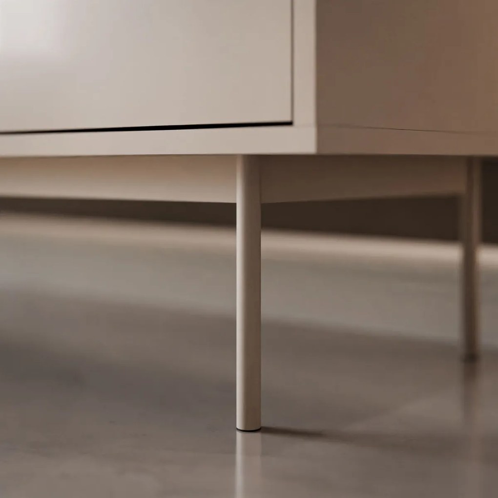 KOMODA ALWIN NA PODSTAVCI KAŠMÍR VYSOKÝ LESK 154 cm